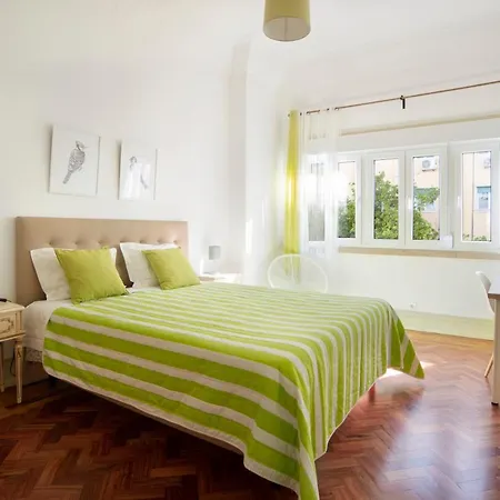 게스트하우스 Quartos Do Marques 2*