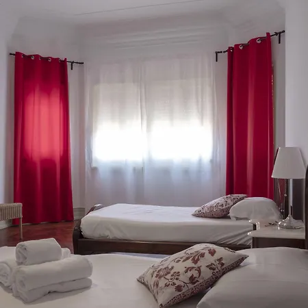 Гостьовий будинок Quartos Do Marques 2*